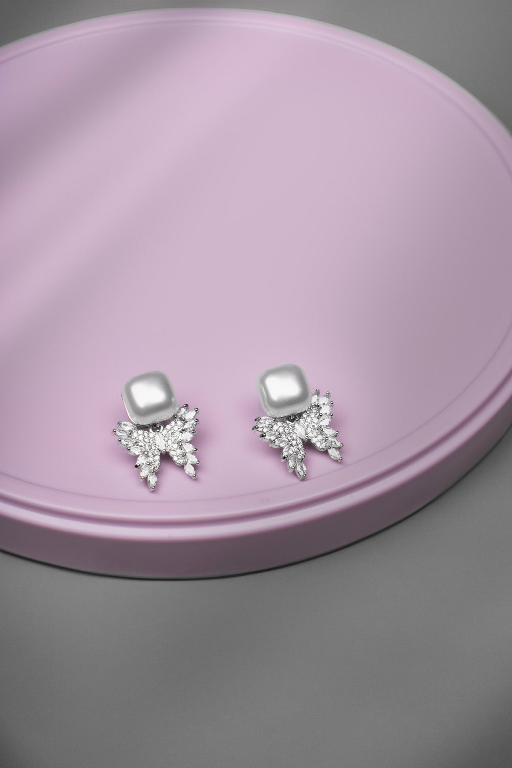 Butterfly pearl drops